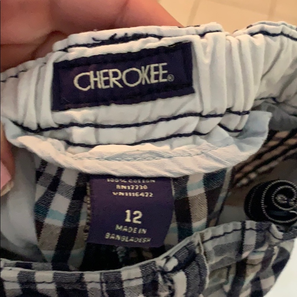 Shorts - Picture 2 of 2